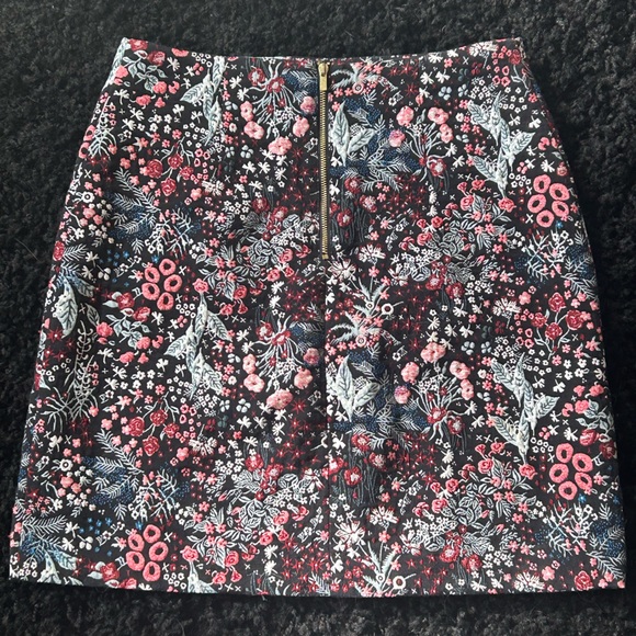 Floral Embroidered Skirt - Picture 2 of 3